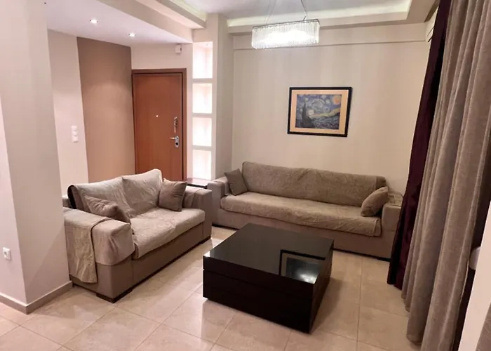 Agias Sofias Central Apartment